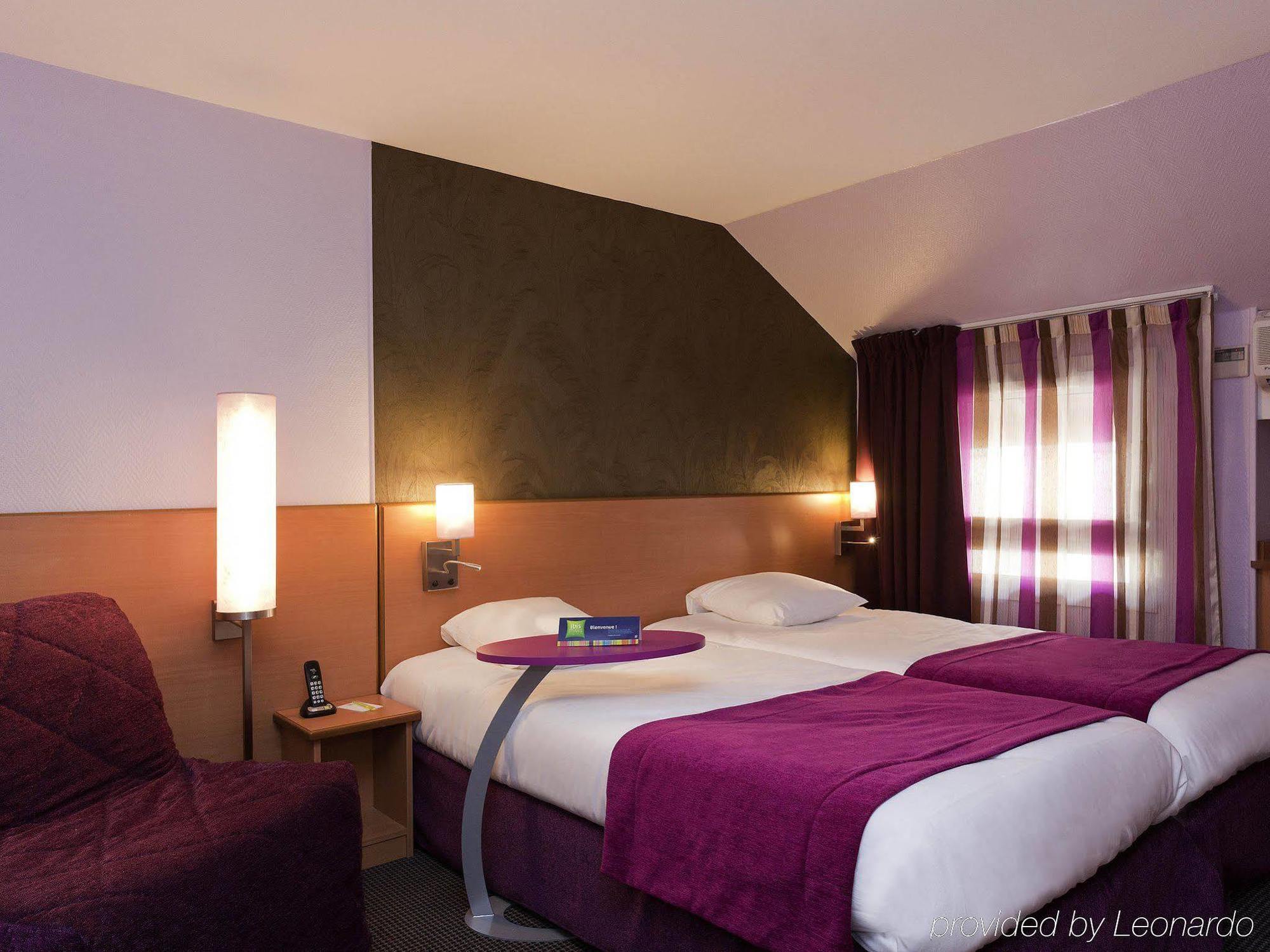 Отель Ibis Styles Bourg En Bresse Экстерьер фото